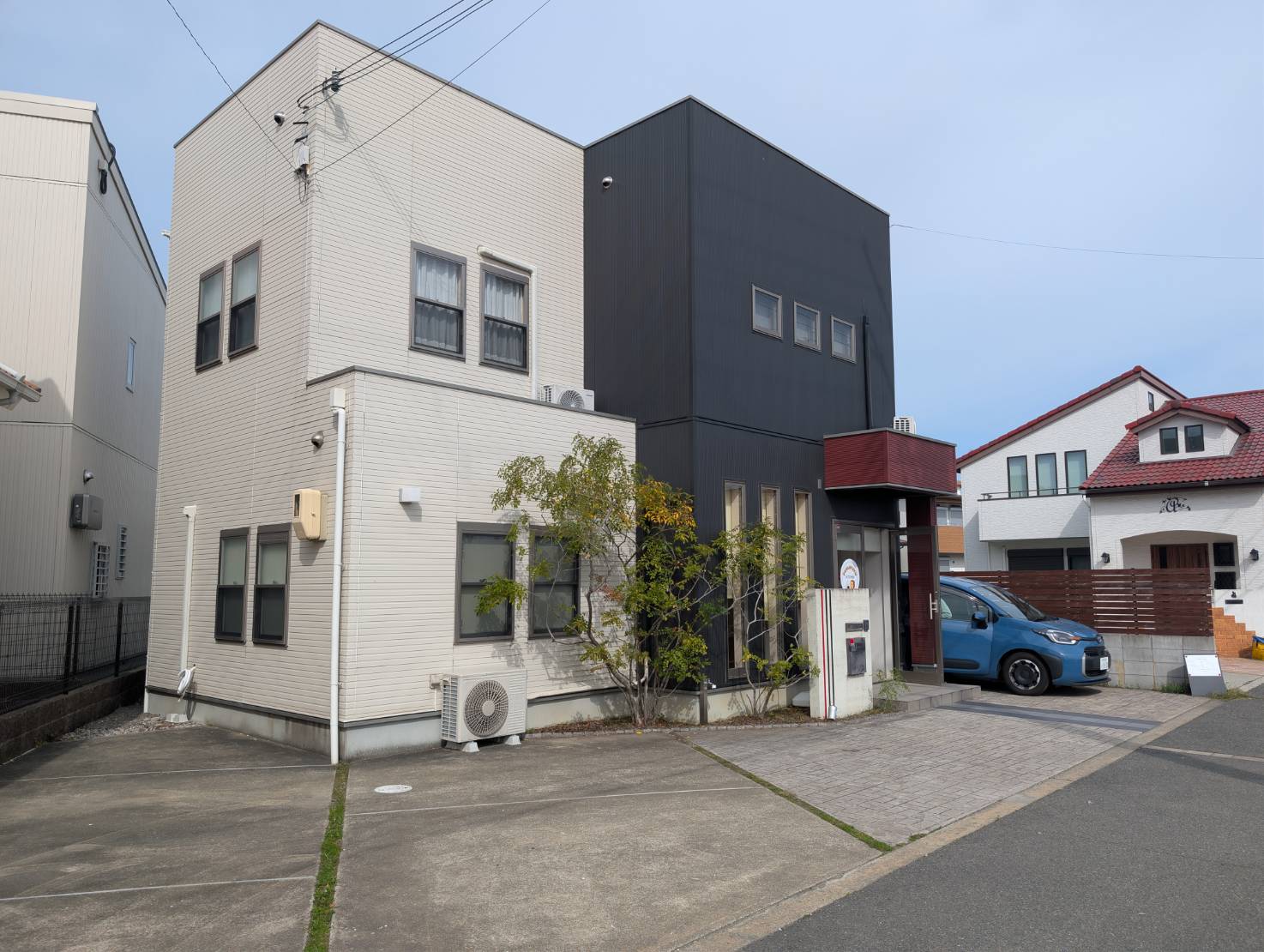 熊取 【PUKUPUKU KITCHEN】の外観と駐車場